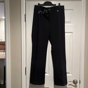 Womens NIL insulated ski pants. Beautiful. Worn once. They r like brand new.